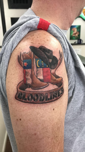 Tattoo Shop «Cosmic Tattoos», reviews and photos, 3927 Monroe Rd, Charlotte, NC 28205, USA