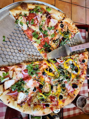 #1 best pizza place in Prescott - Bill's Pizza