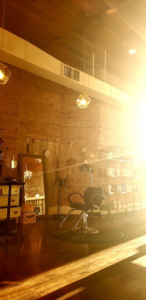 Shabby to Chic Salon & Spa 70526