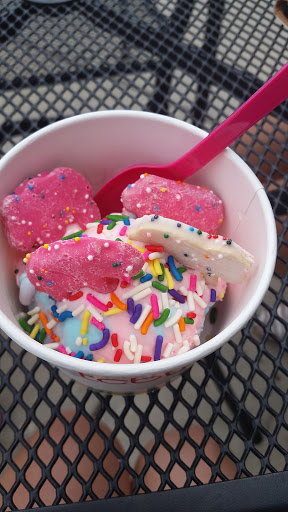 Ice Cream Shop «Mrs. Fields TCBY», reviews and photos, 428 Pinnacle Pkwy, Bristol, TN 37620, USA