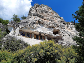 Скален манастир „Св. Димитър Басарбовски“