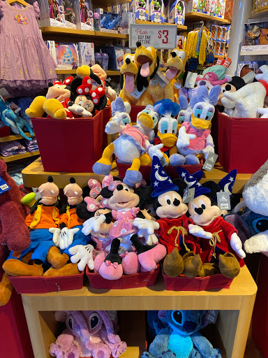 Toy Store «Disney Store», reviews and photos, 313 Smith Haven Mall, Lake Grove, NY 11755, USA