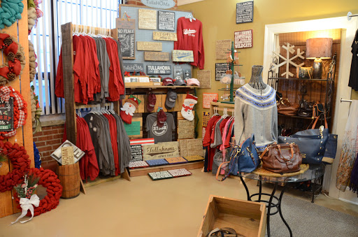 Boutique «Merchants At Cokers», reviews and photos, 401 Wilson Ave, Tullahoma, TN 37388, USA