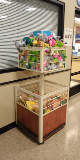 Pet Supply Store «PetSmart», reviews and photos, 1671 E Market St, Harrisonburg, VA 22801, USA