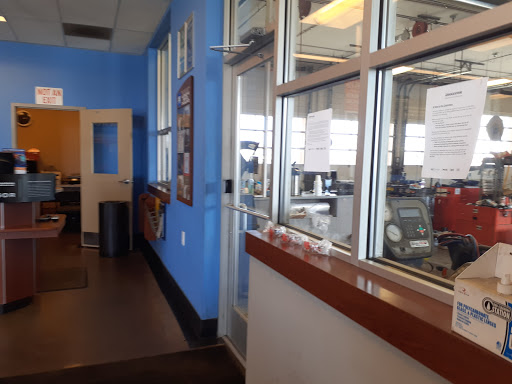 Tire Shop «Firestone Complete Auto Care», reviews and photos, 4850 NW Urbandale Dr, Urbandale, IA 50322, USA