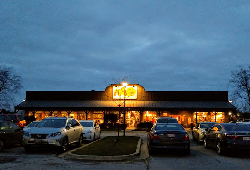 American Restaurant «Cracker Barrel Old Country Store», reviews and photos, 18531 N Creek Dr, Tinley Park, IL 60477, USA