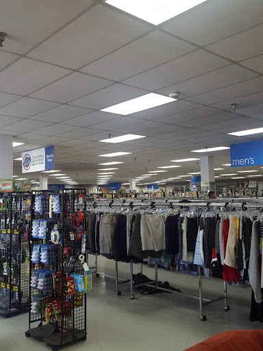 Thrift Store «Goodwill Lakewood», reviews and photos, 1450 S Wadsworth Blvd, Lakewood, CO 80226, USA