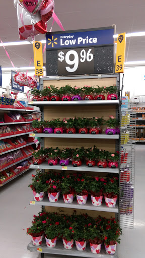 Discount Store «Walmart», reviews and photos, 321 NE Kings Valley Hwy, Dallas, OR 97338, USA
