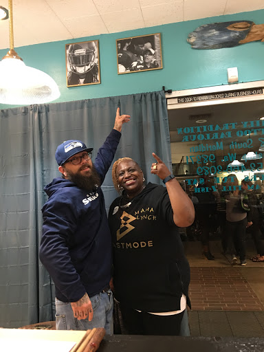 Tattoo Shop «Family Tradition Tattoo Parlour», reviews and photos, 118 S Meridian, Puyallup, WA 98371, USA