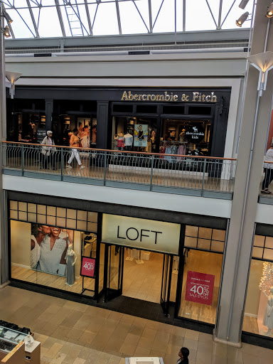 Abercrombie & Fitch, 10300 Little Patuxent Pkwy #2040, Columbia, MD 21044, USA, 