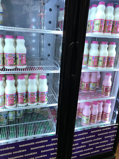 Cookie Shop «Insomnia Cookies», reviews and photos, 402 14th Ave SE, Minneapolis, MN 55414, USA