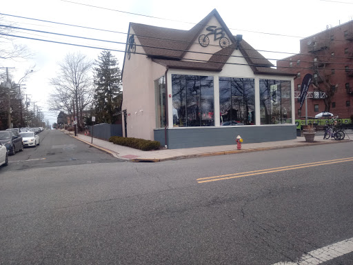 Bicycle Store «Strictly Bicycles», reviews and photos, 2347 Hudson Terrace, Fort Lee, NJ 07024, USA