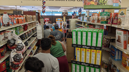 Grocery Store «Rays Food Place», reviews and photos, 875 Redwood Dr, Garberville, CA 95542, USA