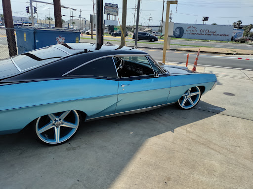 T.C.L. Car Wash/Touch-Free Automatic en New Orleans