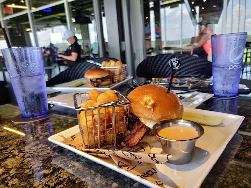 Shopping Mall «Taubman Prestige Outlets», reviews and photos, 17057 N Outer 40 Rd, Chesterfield, MO 63005, USA