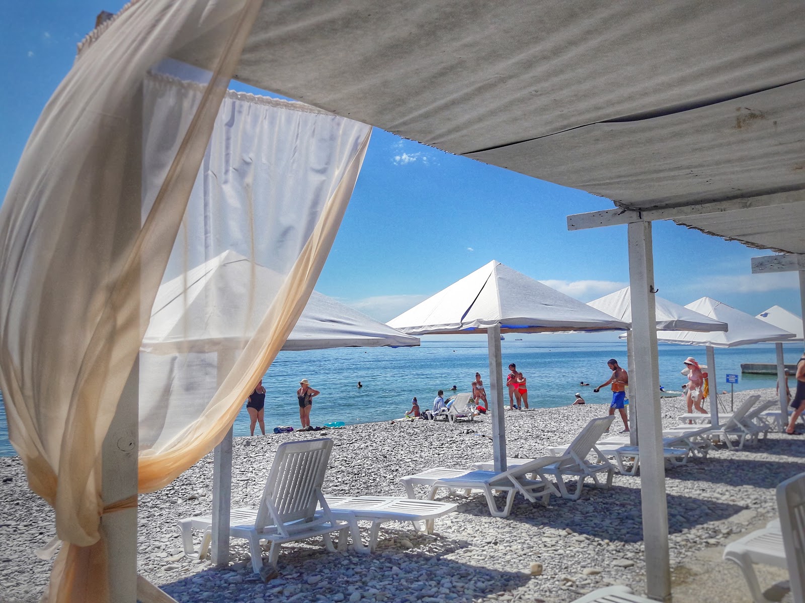 Fotografie cu Dederkoy beach - loc de vacanță prietenos pentru animale de companie