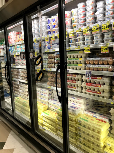 Grocery Store «Harris Teeter», reviews and photos, 2080 Kildaire Farm Rd, Cary, NC 27511, USA