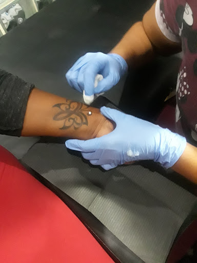 Tattoo Shop «Studio 219 INK», reviews and photos, 1900 Piedmont Rd NE, Atlanta, GA 30324, USA