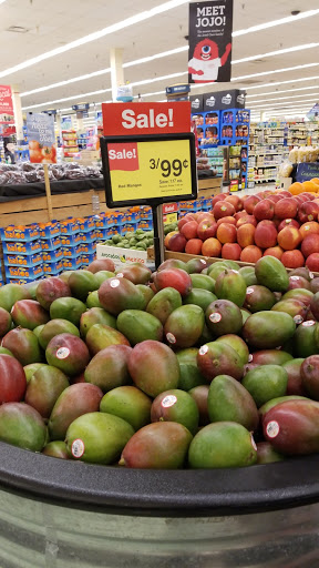 Grocery Store «Jewel-Osco», reviews and photos, 3124 N Lewis Ave, Waukegan, IL 60085, USA