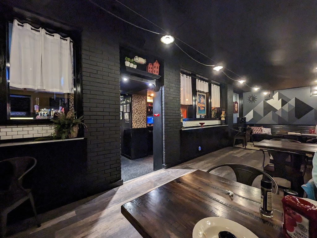 Buffalo Mountain Grille 37830