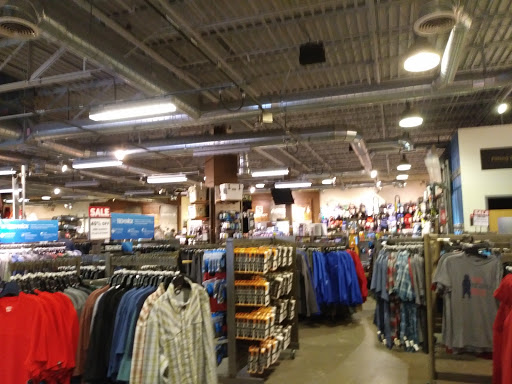 Outdoor Sports Store «Eastern Mountain Sports», reviews and photos, 3349 Monroe Ave, Rochester, NY 14618, USA