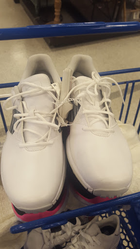 Clothing Store «Ross Dress for Less», reviews and photos, 7884 Van Nuys Blvd, Van Nuys, CA 91402, USA