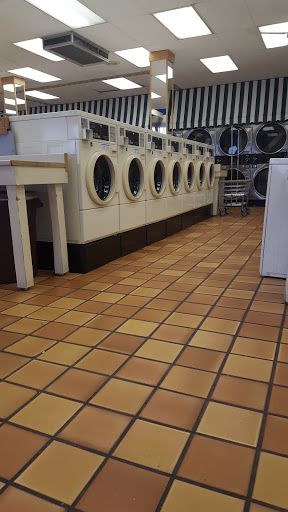 Laundromat «Mac Arthur Road Coin Laundry», reviews and photos, 2191 MacArthur Rd, Whitehall, PA 18052, USA