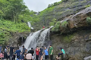 Bhivpuri waterfall image