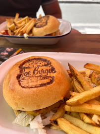 Plats et boissons du Restaurant de hamburgers Joe Burger à Paris - n°4