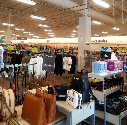 Department Store «Nordstrom Rack Hamilton Crossings», reviews and photos, 750 N Krocks Rd #303, Allentown, PA 18106, USA
