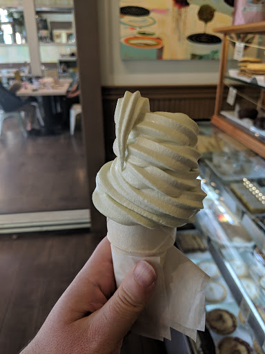 Bakery «Back To Eden Bakery», reviews and photos, 2217 NE Alberta St, Portland, OR 97211, USA