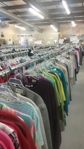 Thrift Store «Snowline Hospice Thrift Store Folsom», reviews and photos, 616 E Bidwell St, Folsom, CA 95630, USA