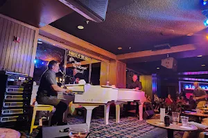Elaine's Dueling Piano Bar image