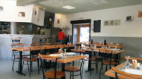Atmosphère du Restaurant Poivr' et sel à Saint-Chabrais - n°4