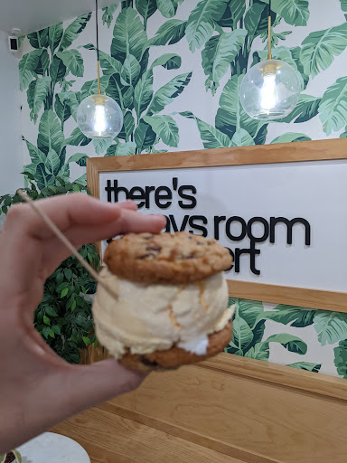 milkcookies image