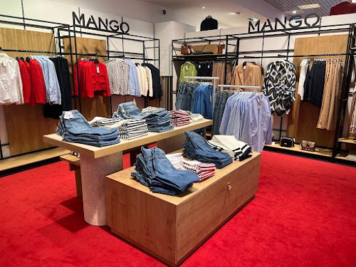 Magasin Mango chez CCV Arras Duisans