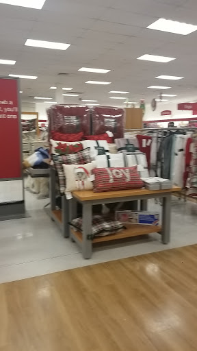 Department Store «T.J. Maxx», reviews and photos, 865 Bridgeport Ave, Shelton, CT 06484, USA