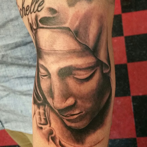 Tattoo Shop «Custom Creations Tattoo», reviews and photos, 6434 Massachusetts Ave, New Port Richey, FL 34653, USA