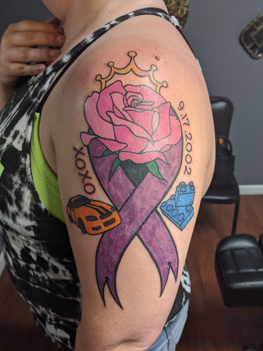 Tattoo Shop «Pens and Needles Tattoo Studio», reviews and photos, 1314 Airline Dr, Bossier City, LA 71112, USA