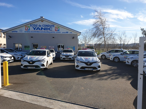 École de Conduite Yanic Chuzelles Permis Voiture, Moto, Bateau, Remorque à Chuzelles, Isère