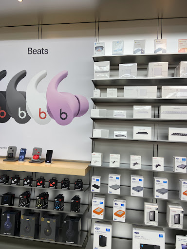 Computer Store «Apple Santa Rosa Plaza», reviews and photos, 1071 Santa Rosa Plaza, Santa Rosa, CA 95401, USA