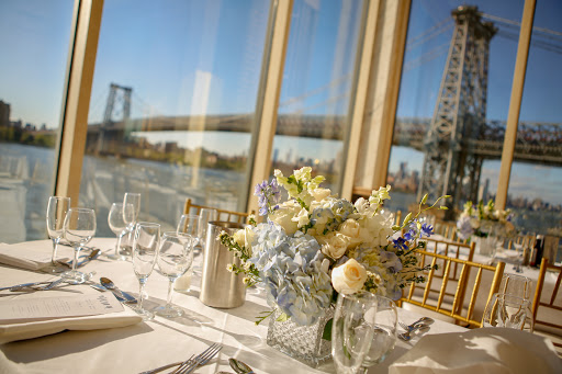 Dried Flower Shop «Creative Flower And Gift Shop», reviews and photos, 84-48 Eliot Ave, Middle Village, NY 11379, USA