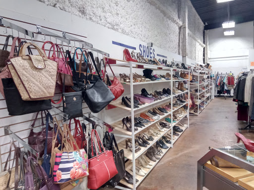 Thrift Store «Bridge House Thrift Store», reviews and photos, 4243 Earhart Blvd, New Orleans, LA 70130, USA