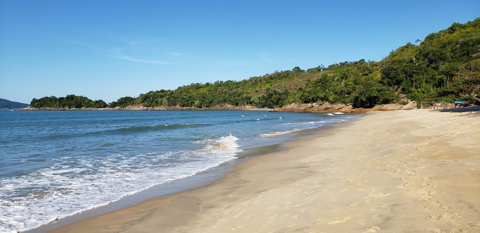 Fotografie cu Praia da Cacandoca zonele de facilități