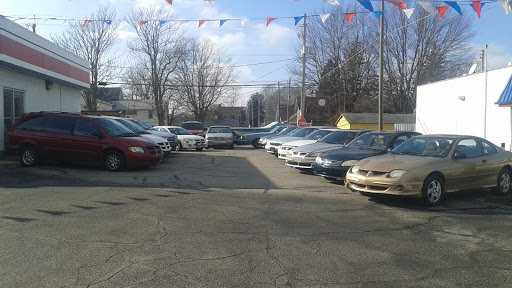 Used Car Dealer «Drive-Away Auto Sales», reviews and photos, 529 Jackson St, Anderson, IN 46016, USA