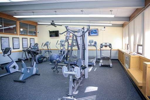 Recreation Center «Des Plaines Park District Administrative & Leisure Center», reviews and photos, 2222 Birch St, Des Plaines, IL 60018, USA