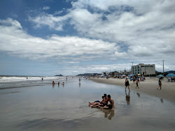 Foto von Matinhos Strand mit lange, gerade küste