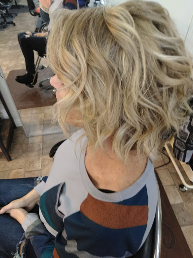 Beauty Salon «Hotlines Beauty Supply, Salon & Boutique», reviews and photos, 4655 S 1900 W, Roy, UT 84067, USA