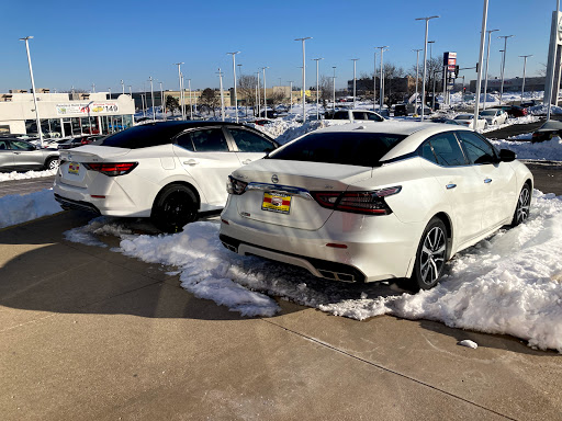 Nissan Dealer «Thomas Nissan», reviews and photos, 1427 N Larkin Ave, Joliet, IL 60435, USA