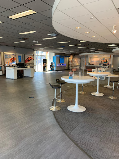 Cell Phone Store «AT&T», reviews and photos, 275 E Altamonte Dr #1010, Altamonte Springs, FL 32701, USA